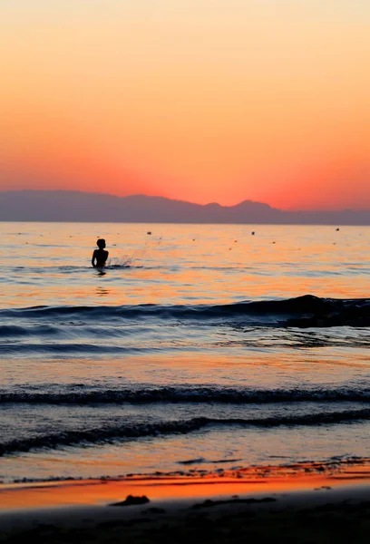 Fotos pôr do sol brilhante — Fotografia de Stock