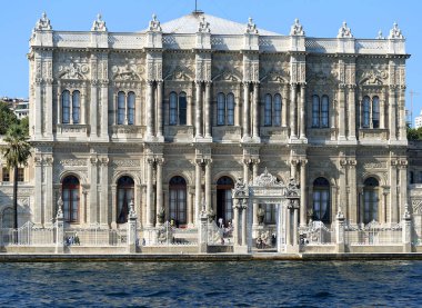 Güzel tarihi Dolmabahçe Sarayı