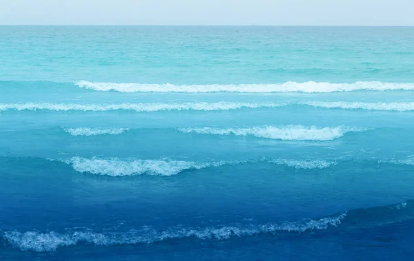 写真の素敵な青い海 — ストック写真