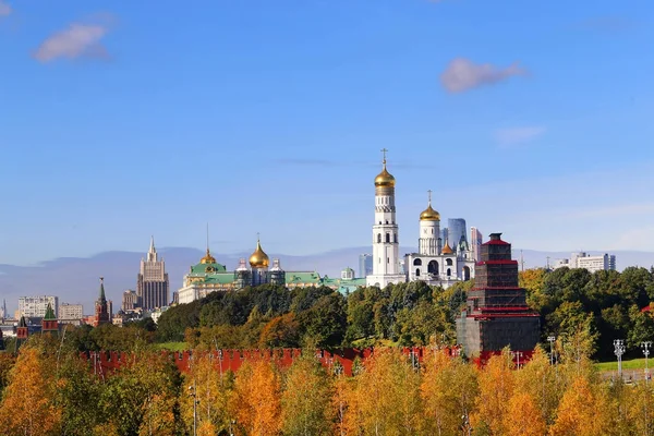 Photo view of Ivan the Great Bell Tower in Moscow — Stock Photo, Image