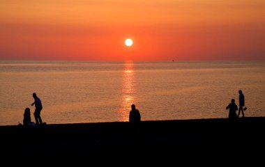 Bir parlak deniz Günbatımı Fotoğraf
