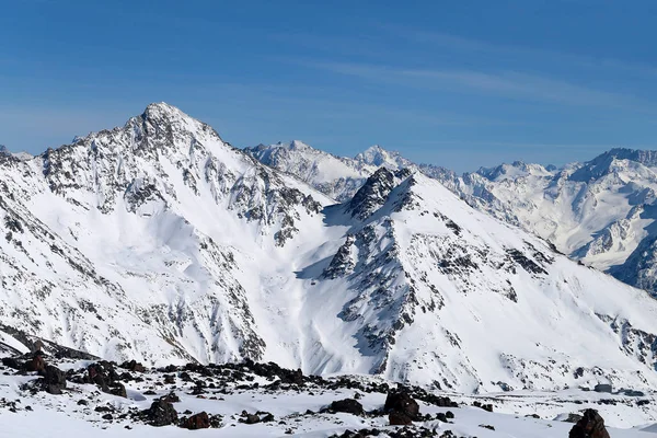 Paysage photo avec montagnes caucasiennes — Photo