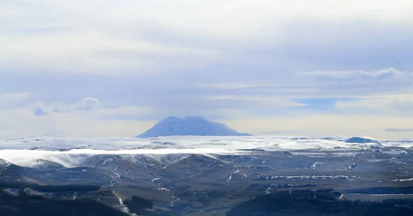 相片风景与山 Elbrus — 图库照片