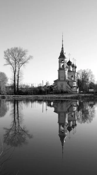 Φωτογραφία όμορφη Ορθόδοξη Εκκλησία — Φωτογραφία Αρχείου