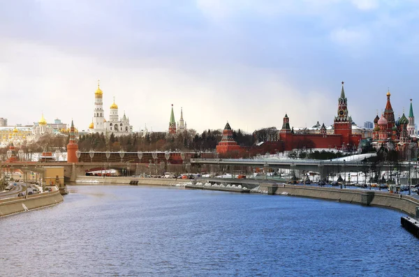 莫斯科冬日克里姆林宫美丽的风景照片 — 图库照片
