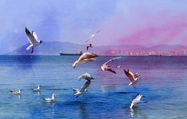 Photo Une Mer Bleue Avec Des Volées Goélands Blancs Par — Photo