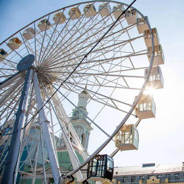Kontraktova Square Kiev Attraction Tourists Ferris Wheel — Stock Photo, Image