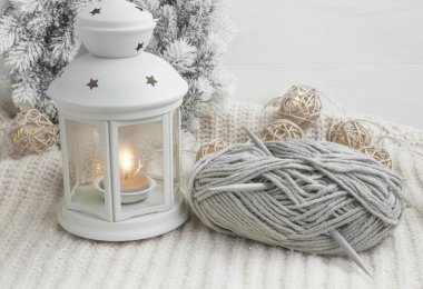 Kış fener örgü iğne ve yün ile