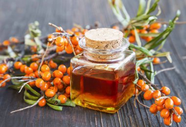 Seabuckthorn petrol şişe çilek ile