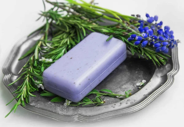 Organic herbal natural soap with rosemary herb and lavender scen — Stock Photo, Image