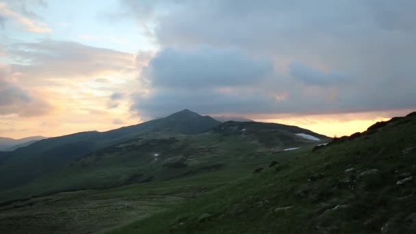 Montanha nuvens timelapse paisagem — Vídeo de Stock