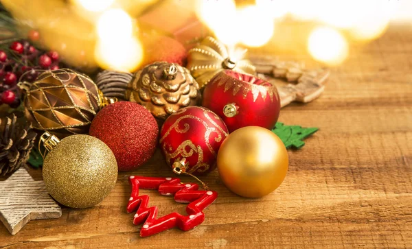 Festive Christmas balls decorations with bokeh golden lights on — Stock Photo, Image