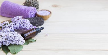 Leylak ve vücut ürünleri ile Spa ayarı