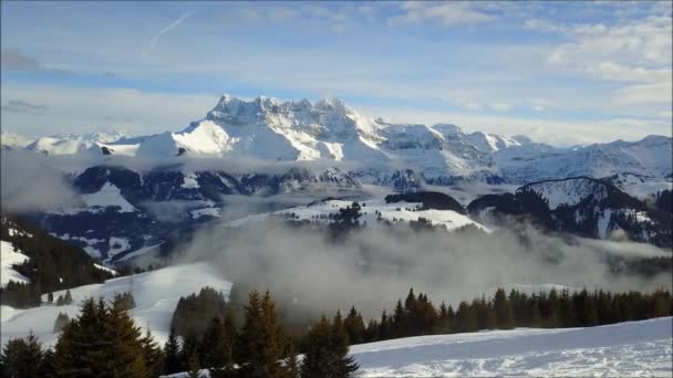 Les Dents Midi — Video