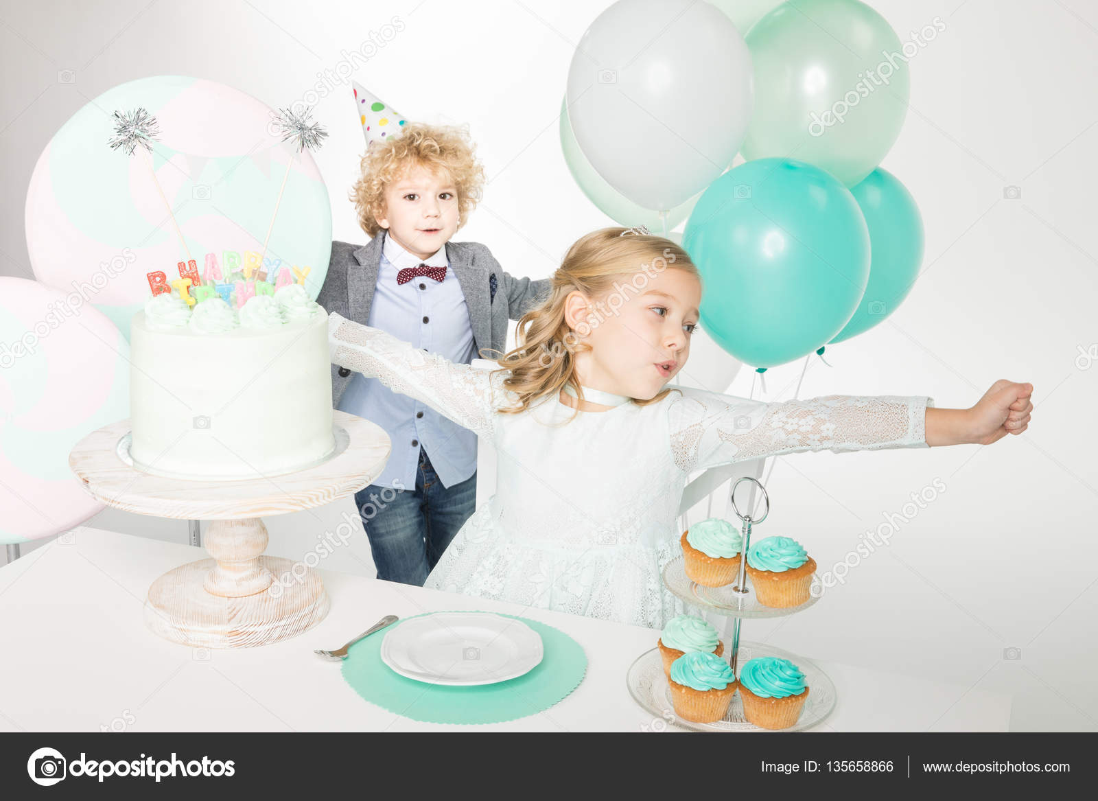 Anniversaire Garcon Images Libres De Droit Photos De Anniversaire Garcon Depositphotos Anniversaire Garcon Images Libres De Droit Photos De Anniversaire Garcon Depositphotos
