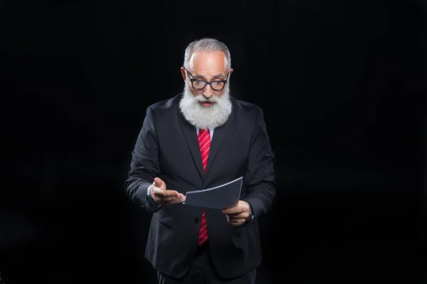 Senior zakenman in brillen — Gratis stockfoto