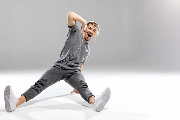 춤 운동 남자 — 스톡 사진