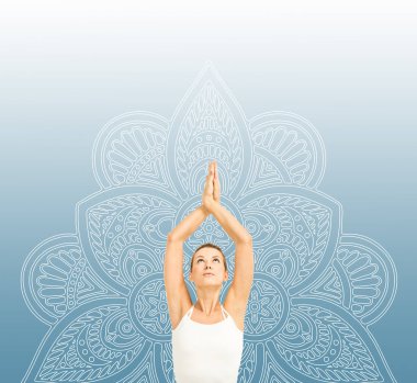 Yoga yapan kadın