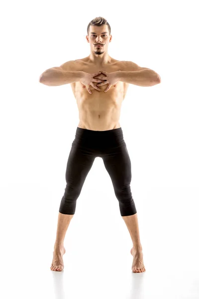 Joven hombre bailando - foto de stock