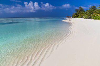 Muhteşem plaj manzarası. Mavi deniz ve mükemmel lüks tatil arka plan