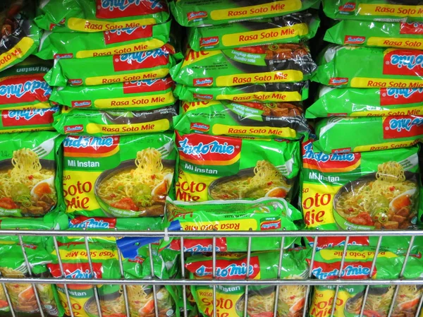 Indonesian best selling instant noodles. — Stock Photo, Image