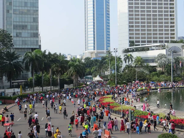 Aktiviteter på Hotel Indonesia rondellen — Stockfoto