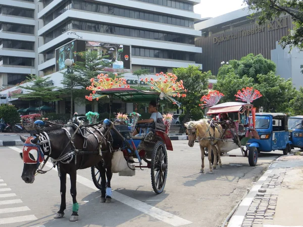 Transport miejski w Jakarta. — Zdjęcie stockowe