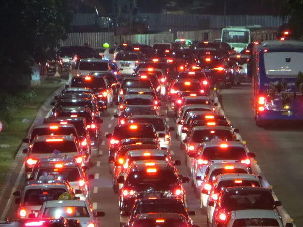 Trafik sıkışıklığı Jakarta