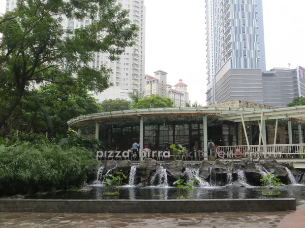 Un restaurant italien à Jakarta — Photo