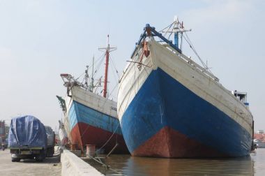 Phinisi Sunda Kelapa Limanı'nda
