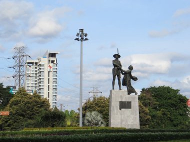 Jakarta, Endonezya - 2 Aralık 2017: Kahramanlar Anıt veya çiftçiler Anıtı (Endonezya: Patung Pahlawan veya Tugu Tani)