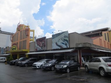 Serpong, Endonezya - 22 Aralık 2017: Pasar Modern Sinpasa, Gading Serpong'da modern bakkal pazarı.