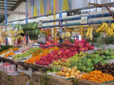 Serpong, Endonezya - 22 Aralık 2017: Çeşitli tür meyve Pasar Modern Sinpasa.