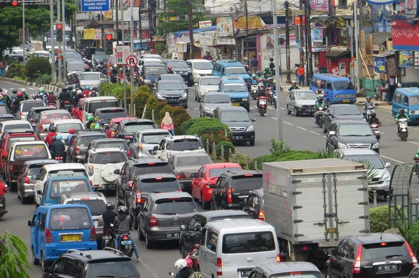 Depok Indonézia Március 2017 Zsúfolt Forgalom Jalan Margonda — Stock Fotó