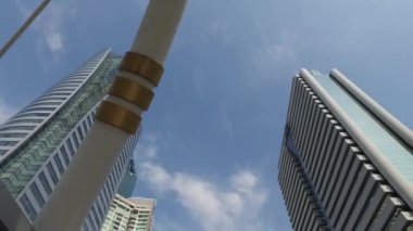 gökdelenler ve gündüz gökyüzüne