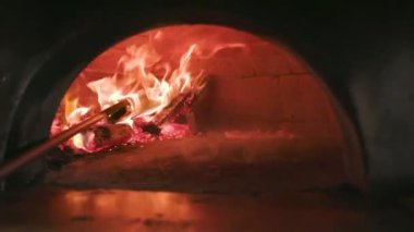Ahşap fırın pizza