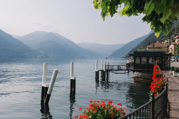 Hermoso pacífico Lago Como — Foto de Stock