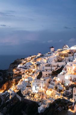 Santorini Island alacakaranlıkta