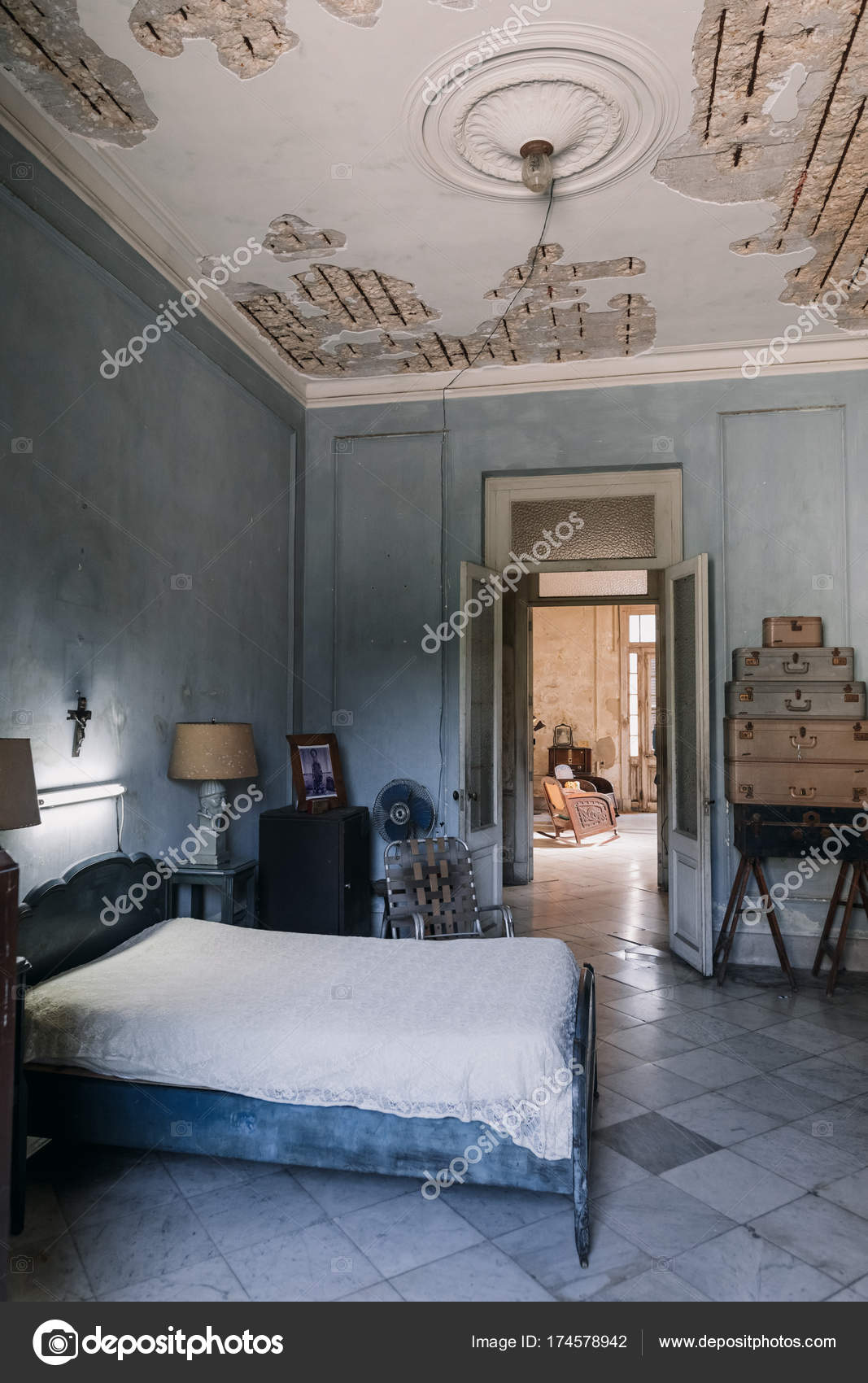 Havanna Kuba Januar 2017 Einrichtung Der Schlafzimmer Alten Haus ... Havanna Kuba Januar 2017 Einrichtung Der Schlafzimmer Alten Haus ...