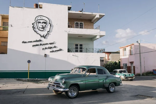Санта Клара Куба Января 2017 Года Ретро Автомобили Дороге — стоковое фото