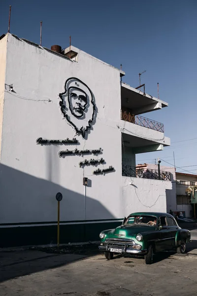 Santa Clara Kuba Ledna 2017 Sochařství Che Guevary Fasádě Budovy — Stock fotografie