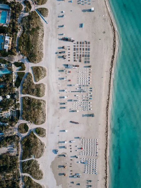 Vue Aérienne Plage Sable Avec Chaises Longues Miami Beach Floride — Photo