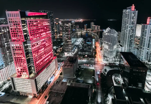 Iluminado Miami Centro Noite Eua — Fotografia de Stock