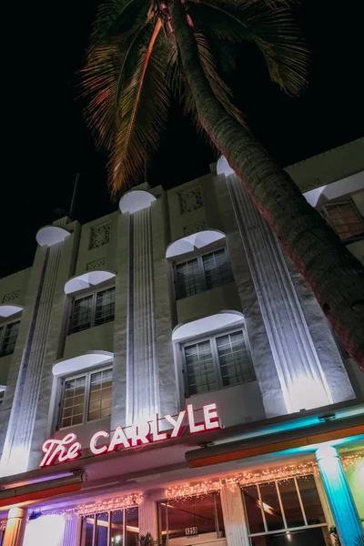 Miami Beach Eua Março 2018 Hotel Carlyle Ocean Drive Noite — Fotografia de Stock