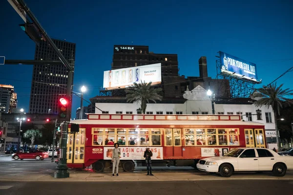 Berühmte Straßenbahn Auf Der Straße Der Nacht New Orleans Usa — Stockfoto