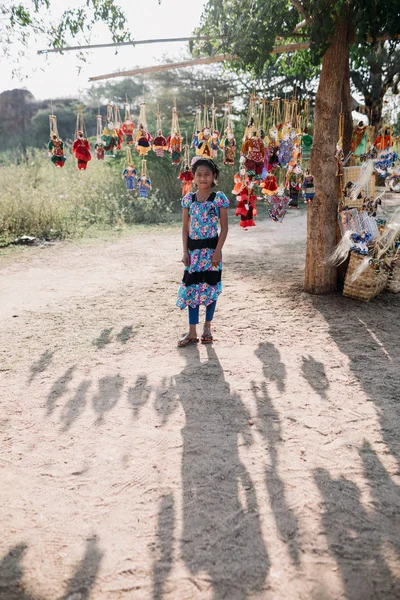 Adorable Little Asian Girl Standing Tree Hanging Handmade Toys — Stock Photo, Image