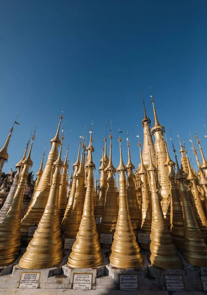 Architecture Bouddhiste Architecture Des Temples Avec Stupas Dorés — Photo