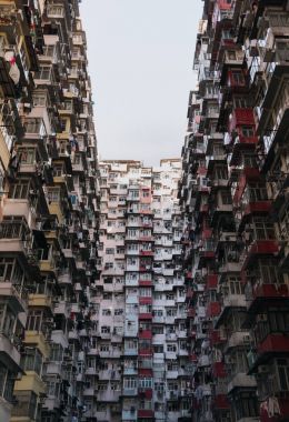 Hasta yağ binalar, kalabalık daireler