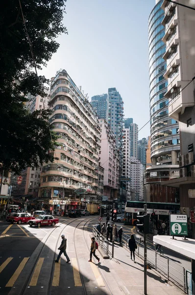 Hong Kong Architecture Quartier Financier Rue Personnes Traversant Route Zèbre — Photo