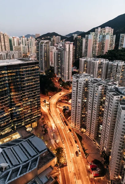 Przepełnione Budynków Mieszkalnych Hong Kong Nocą — Zdjęcie stockowe